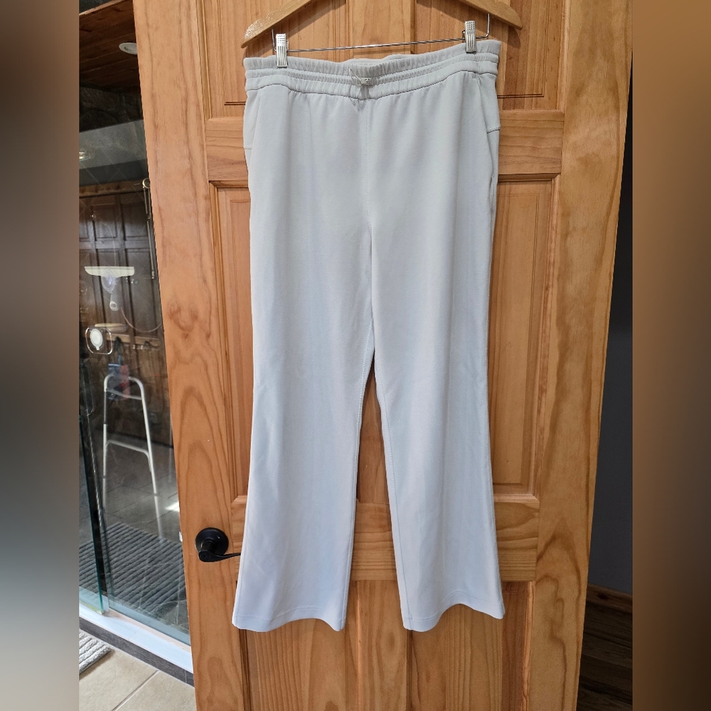 Lululemon Athletica Softstream Pants
